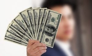 Menyusun rencana dan jurnal trading secara disiplin