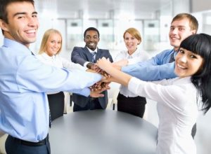 Budaya kerja yang berorientasi manusia 1